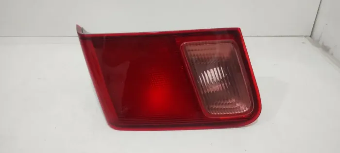 LANTERNA TAMPA TRASEIRA DIREITA HONDA CIVIC 2001/2005 USADO ORIGINAL