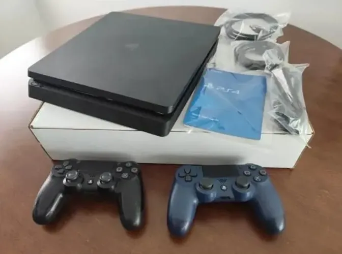 PlayStation 4 Slim 1TB