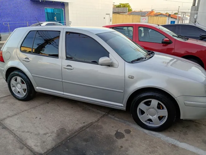 Volkswagen Golf 1.6 MI/ 1.6 MI Gener./black & Silver 2000