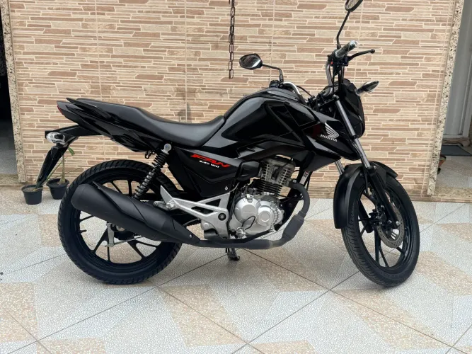 Moto com apenas 5 mil km fan 2026