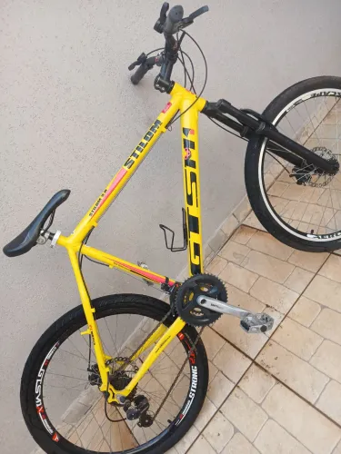 Bike aro 26 semi nova GTS Stilom