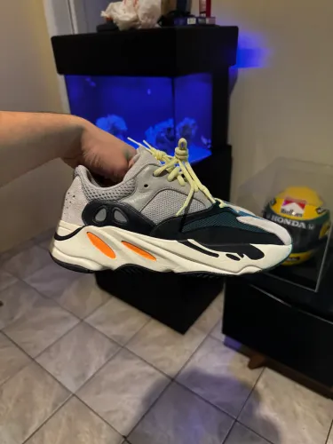 Adidas Yeezy boost 700 V1 Wave Runner original 