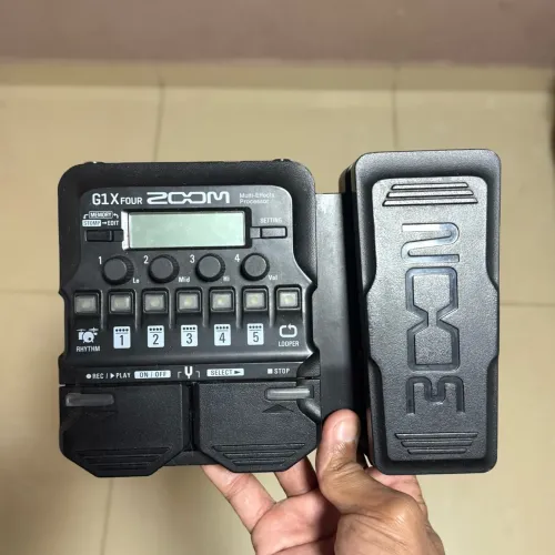 G1 X Four ZOOM