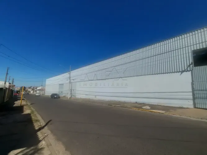 Galpão com 2.000 m2 - locação - Bauru - SP