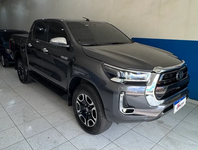 Toyota Hilux CD SRX 4X4 2.8 TDI 16V Diesel Aut. 2023