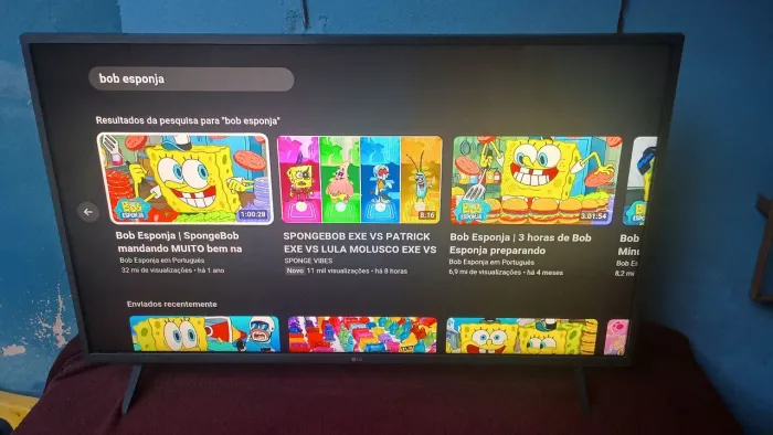 Vendo smart tv LG 43 polegadas nova sem detalhes 