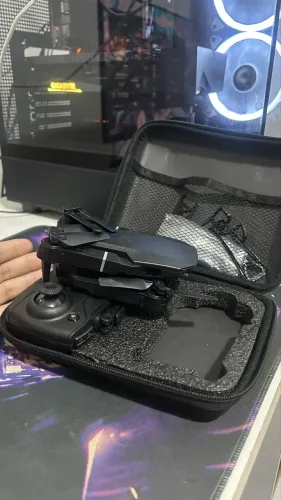 Drone com Controle + Bateria + Carregador + Maleta ? 1 Mês de Uso