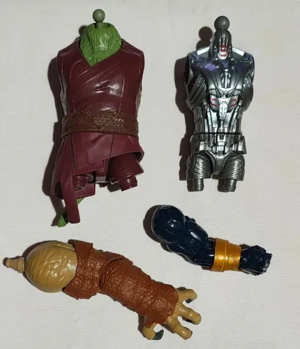 Peças Marvel Legends Build-A-Figure (BAF)