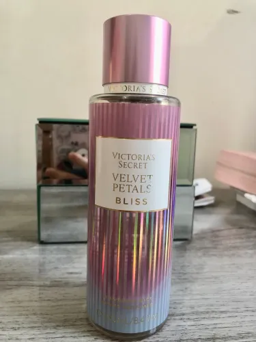 Body Splash *lançamento da Victoria Secrets Velvet Petals bliss