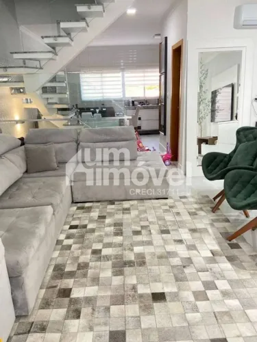 Casa em condominio com 4 dormitórios à venda, 183 m² por R$ 1.350.000