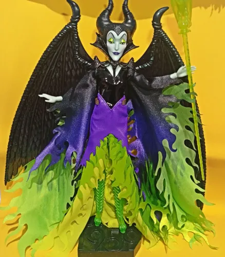 Boneca Disney Malevola Darkness Descends Barbie Monster High Ever After High