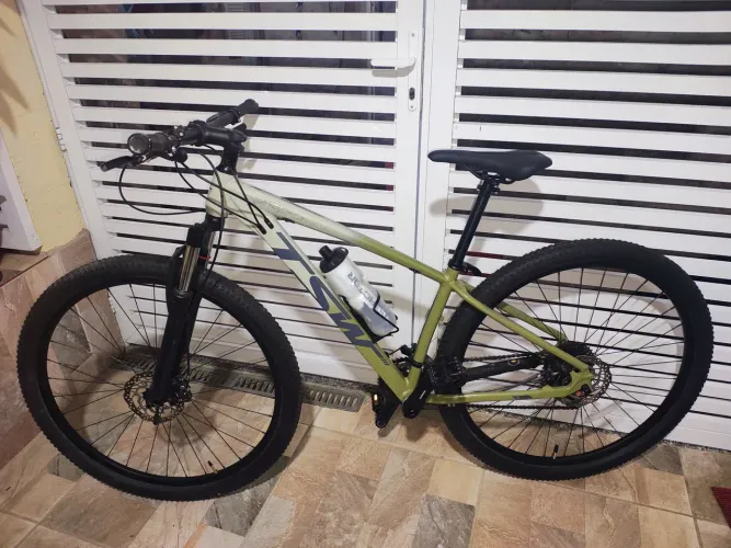 Bicicleta TSW aro 29<br>gcinza lado<br>-42%<br>Bicicleta TSW Hunch Plus aro 29 Cindfffza com Verde