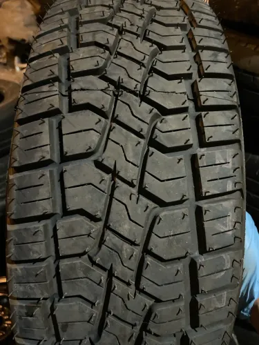 Pneu aro 15 pirelli Scorpion ATR 205/60/15 novo