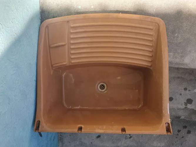Tanque de lavar roupas Astra - Usado mas em perfeito estado de conservação. 