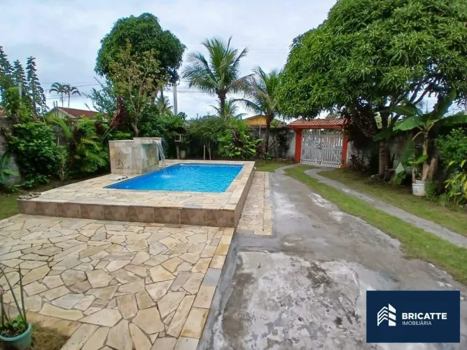 Casa Residencial à Venda em Itanhaém (Bairro Cibratel II) | 2 Dorms, Suíte e Piscina