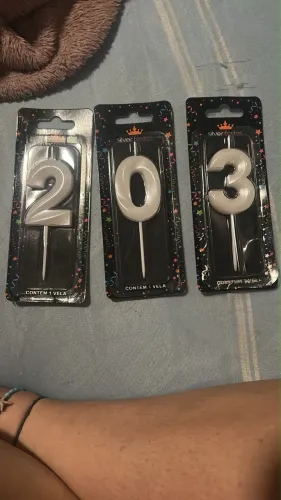 Velas de aniversário não usadas 