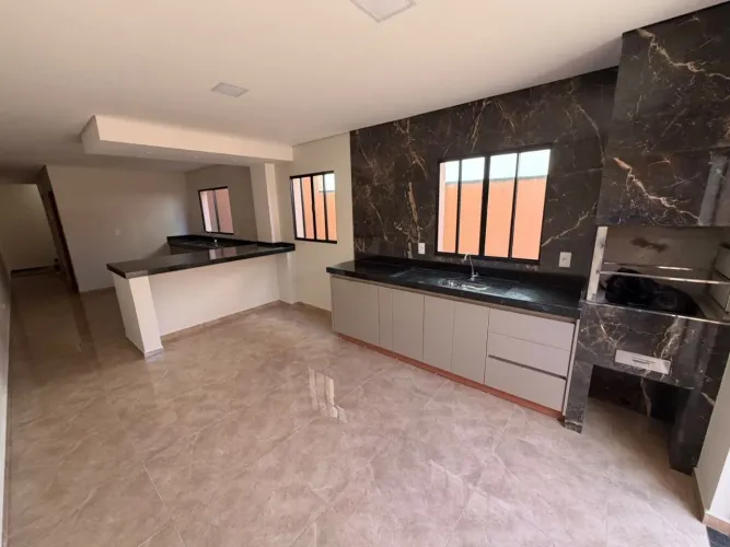 Casa com 3 dormitórios à venda, 110 m² por R$ 480.000,00 - Jardim Iolanda - Botucatu/SP