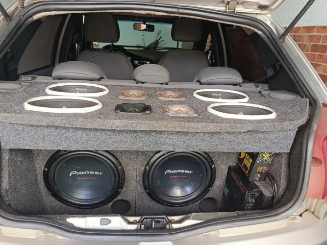 Sim de carro completo mas um Crossfit marca Stetsom 