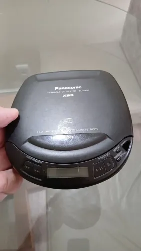 Dois Discman antigo sem uso retro, para colecionador.