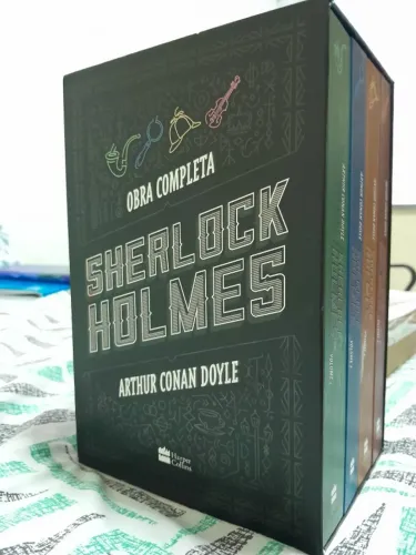 Box Sherlock Holmes + 5 livros