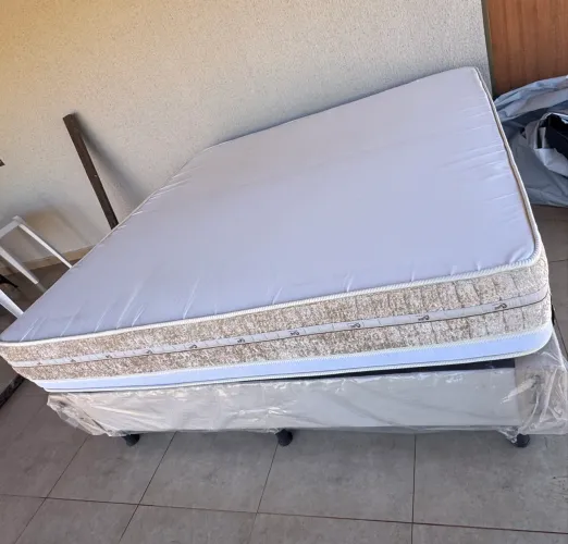 Cama BOX SUPER KING CASTOR ORTOPEDIC
