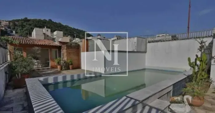 Cobertura : Linear / Residencial / Copacabana