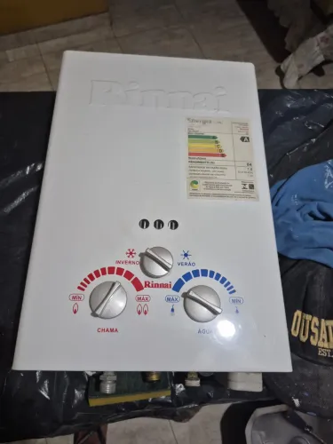 Aquecedor Rinai Gás Natural 7,5 l funcionando perfeitamente 