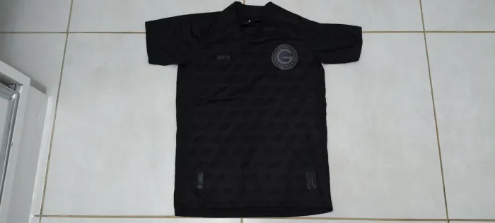 Camisa GOIÁS preta (tamanho P)