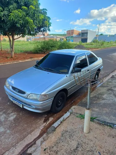 Ford Escort GL 1.8i / 1.8 (álcool) 1996