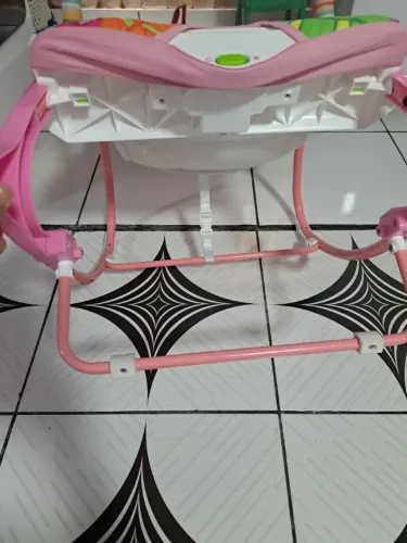 Vendo cadeirinha para bebê 