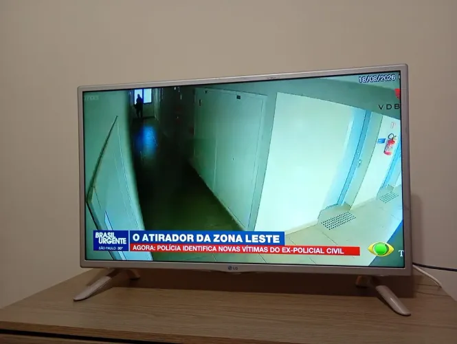 VENDO ESSA TV DE LED 32 POLEGADAS FUNCIONANDO TUDO PERFEITAMENTE