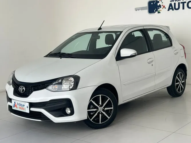 Toyota Etios X Plus 1.5 Flex 16V 5P Mec. 2021