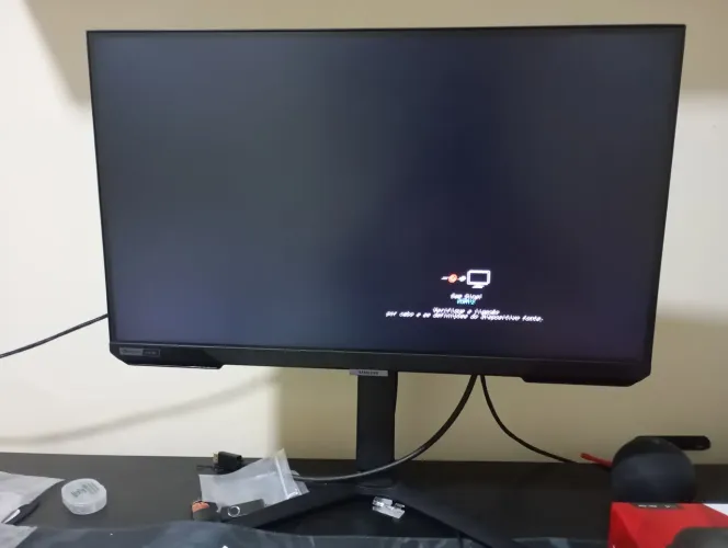 Samsung odyssey g40 25" 240ghz