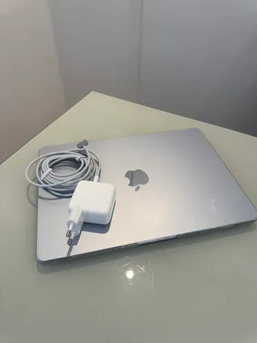 MacBook Air M4 | 9 ciclos 100%