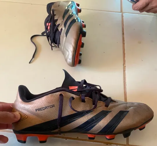 Chuteira Adidas Predator