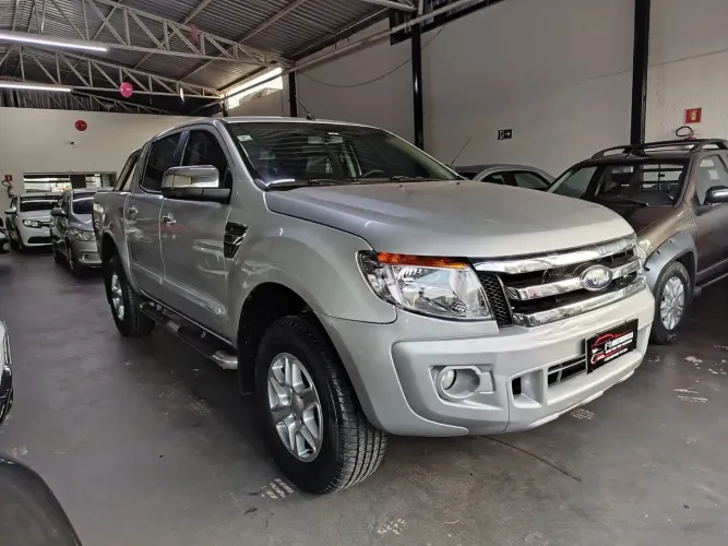 Ford Ranger XLT 2.5 16V 4X2 CD Flex 2015