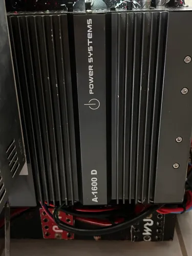 Potência power System 1600 rms 2 ohms zera nunca foi aberta passo cartão