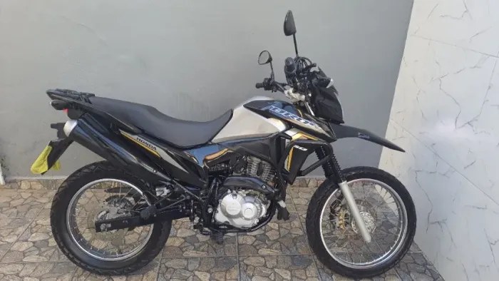 Honda NXR 160 Bros ESDD 2023 Flexone Pneus Novos Licenciada até 2027 R$17.900,00 Aceito Tr