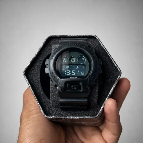 Relógio GShock DW 6900 BB