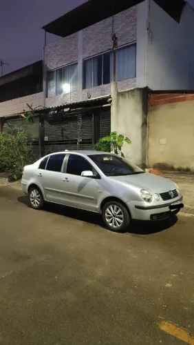 Volkswagen Polo Sedan 1.6 MI 101cv 8V 4P 2003
