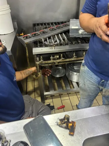 Instalação e Conversão de Fogão Industrial para Restaurantes