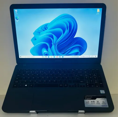 Notebook Samsung i5 8ª + SSD NVMe 256GB + 8GB RAM Rápido | Full HD | Pronto Uso