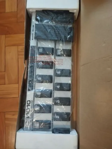 Controlador MIDI Behringer FCB1010 (Perfeito Estado)