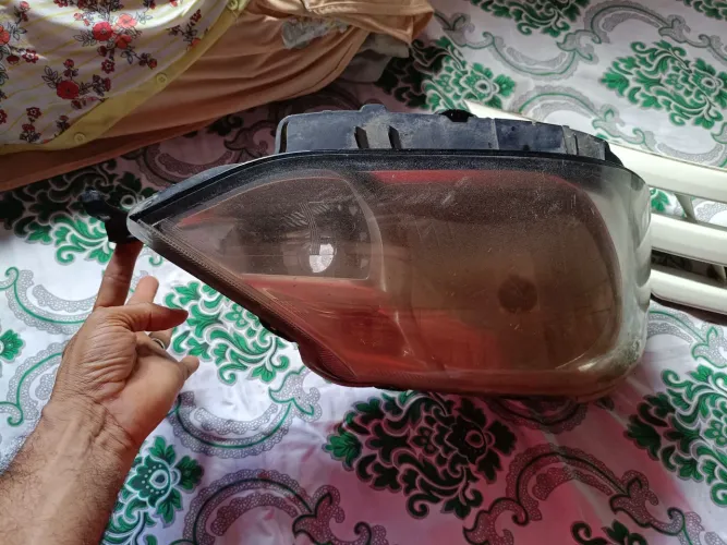 Farol do Etios sedan, ano 2015