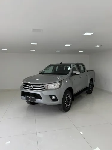 Toyota Hilux CD SRV 4X4 2.8 TDI Diesel Aut. 2016