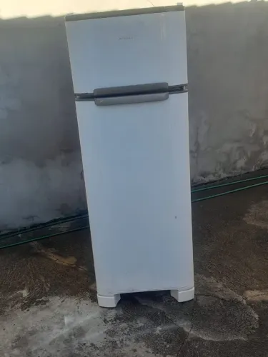 Geladeira eletrolux