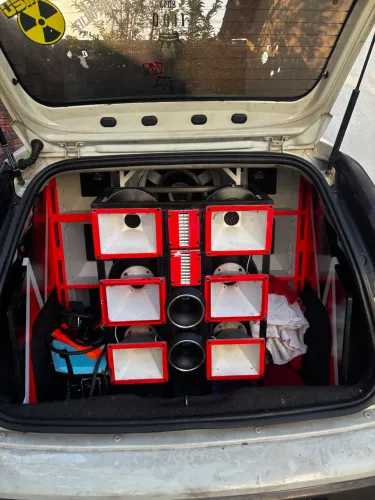 Vendo som completo dois grave quatro médio seis Drive rack móvel ? e etc