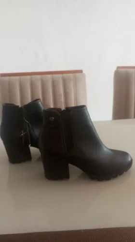 Bota via uno 