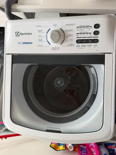 Máquina de lavar Electrolux Essential Care 14kg 220V