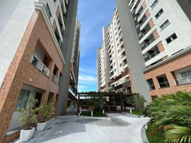 Apartamento com 1 dormitório para alugar, 28 m² por R$ 2.390,00/mês - Bucarein - Joinville